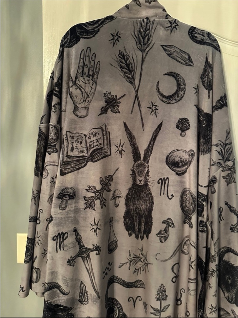 Brett Manning Art Witchy Musings Robe - Picture 6 of 11